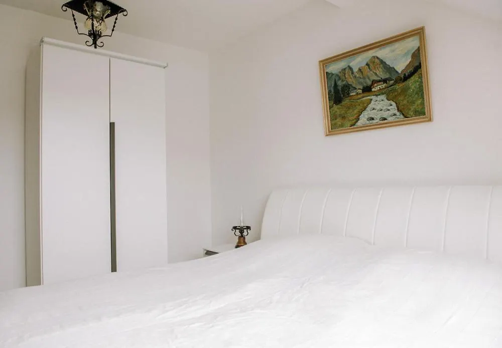 Apartment Ferienwohnung Prof. Dehmer Zell im Fichtelgebirge Germany